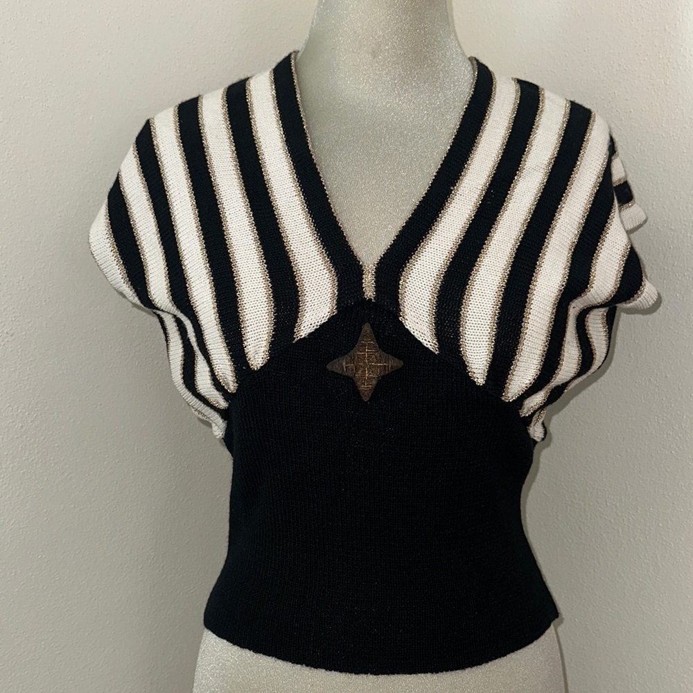 Vintage Striped V-Neck Knit Top - Black & White